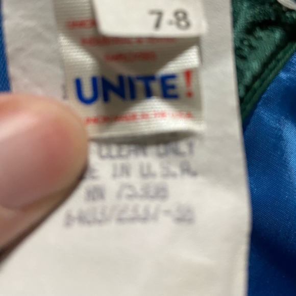 Long Gown size 7-8 - Picture 3 of 4